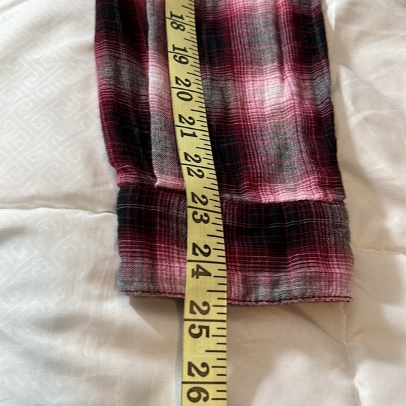 Converse womens flannel top . - Picture 12 of 12